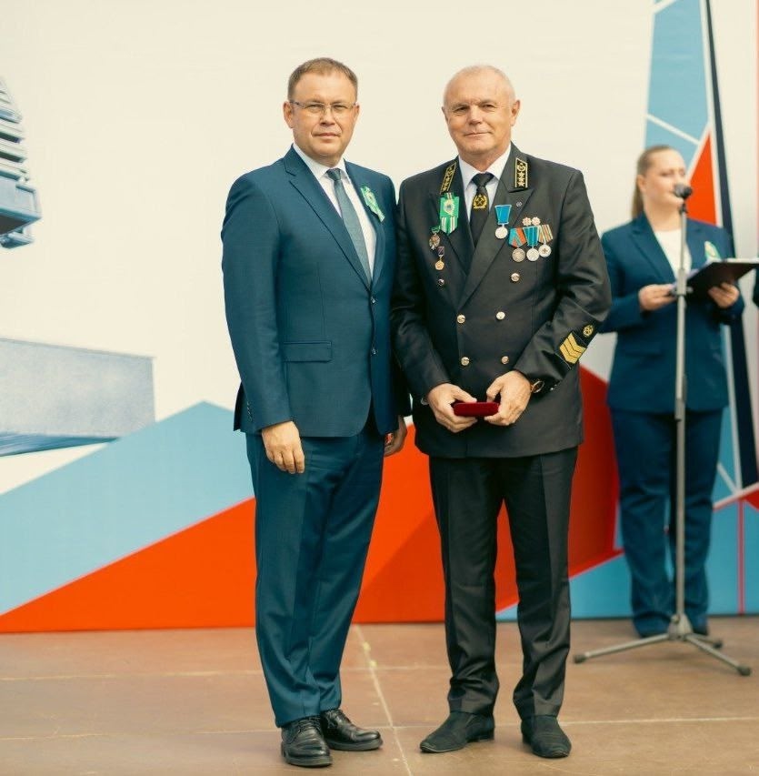 Наши горняки на Параде шахтеров! Сегодня в Новокузнецке состоялось масштабное событие – Парад шахтеров