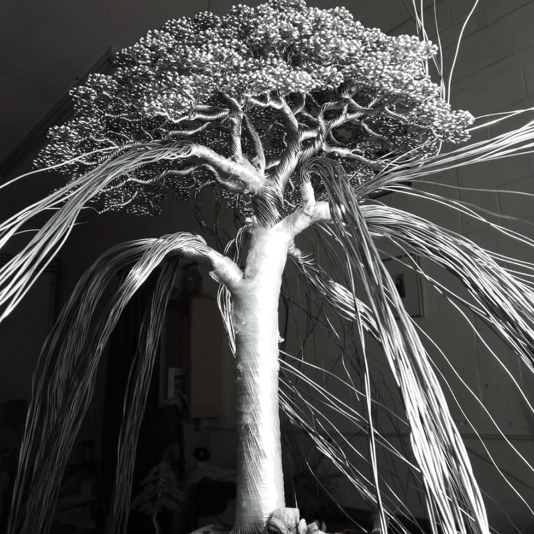 Кевин Айрис — скульптор, который посвятил жизнь искусству, природе и алюминиевой проволоке