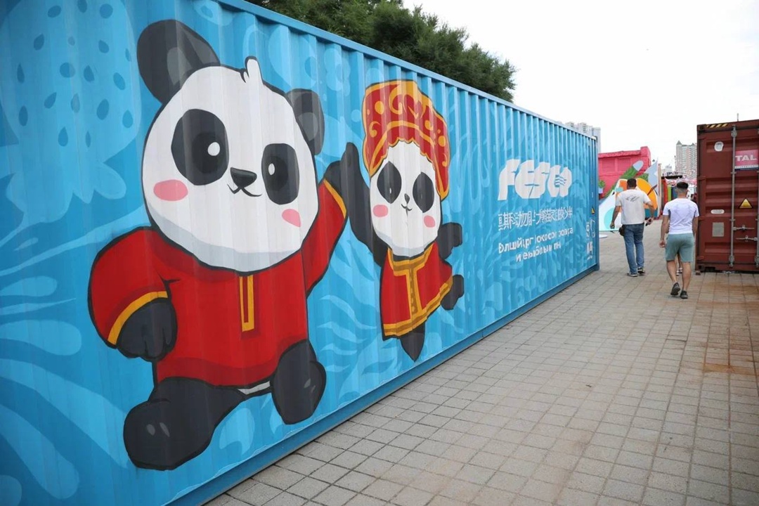 Что объединяет кино, контейнеры и уличных художников? — «Арт-гавань» с FESCO!