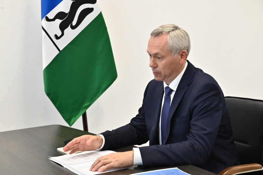 Дмитрий Чернышенко провел рабочую встречу с губернатором Новосибирской области Андреем Травниковым.