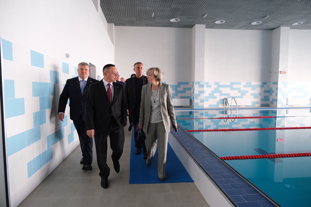 Министр строительства и ЖКХ Ирек Файзуллин совершил рабочую поездку в Новгородскую область.