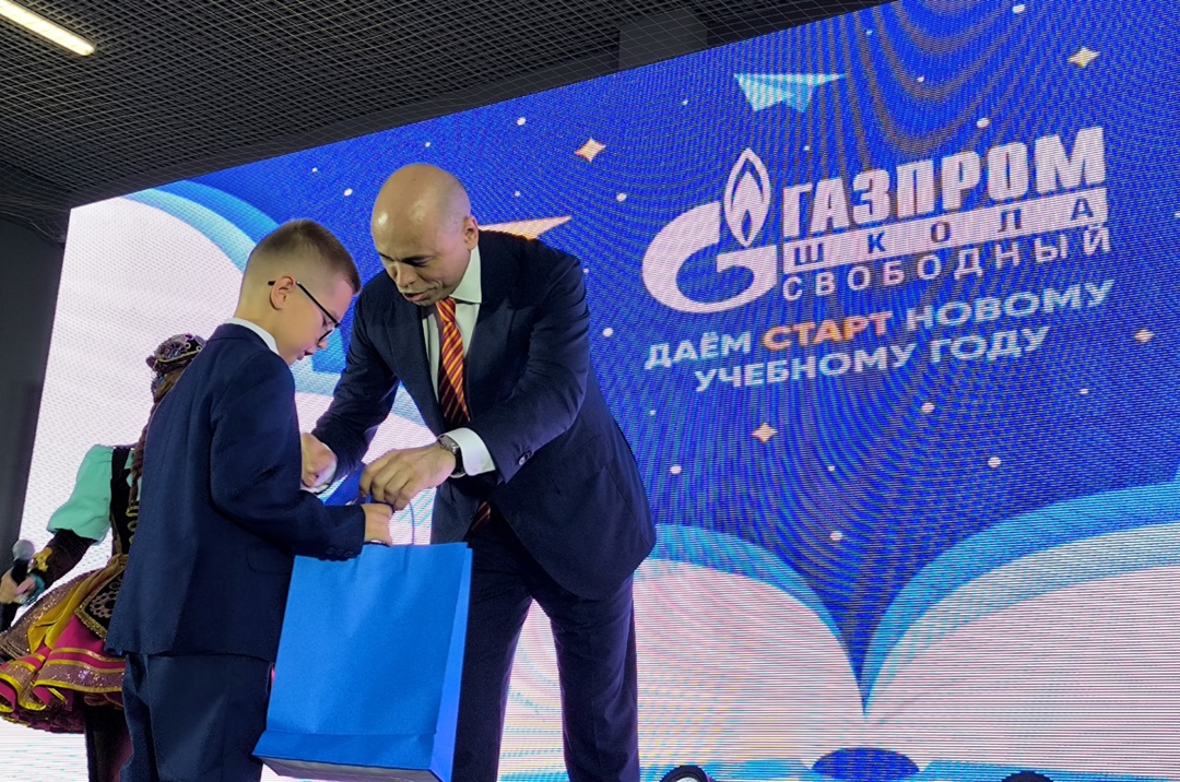 Уверенный старт: новый учебный год в «Газпром школе Свободный» начался для более 550 ребят