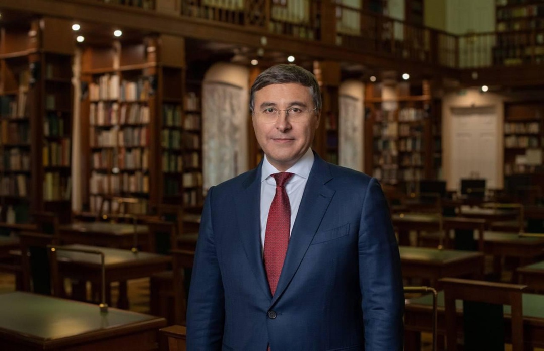 Глава Минобрнауки Валерий Фальков поздравил студентов и преподавателей с началом учебного года.