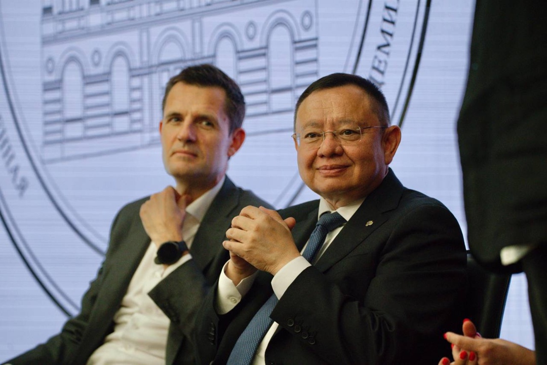 Глава Минстроя России Ирек Файзуллин поздравил студентов с началом нового учебного года