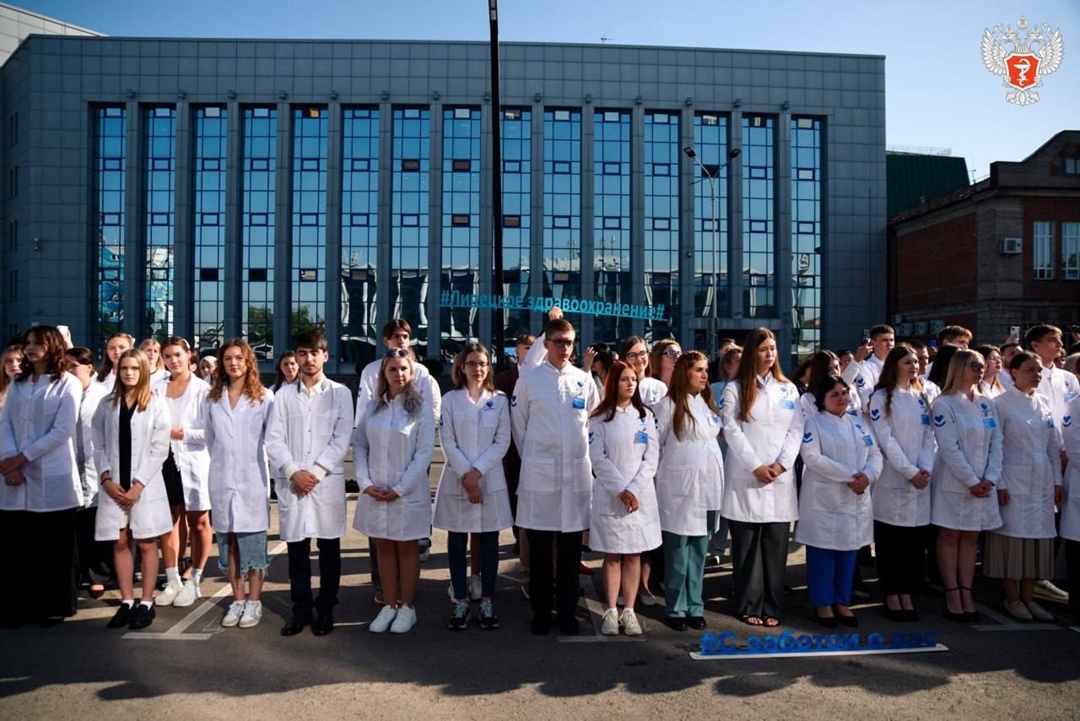Михаил Мурашко: Для современной молодежи быть врачами — значит менять мир к лучшему, и это здорово!