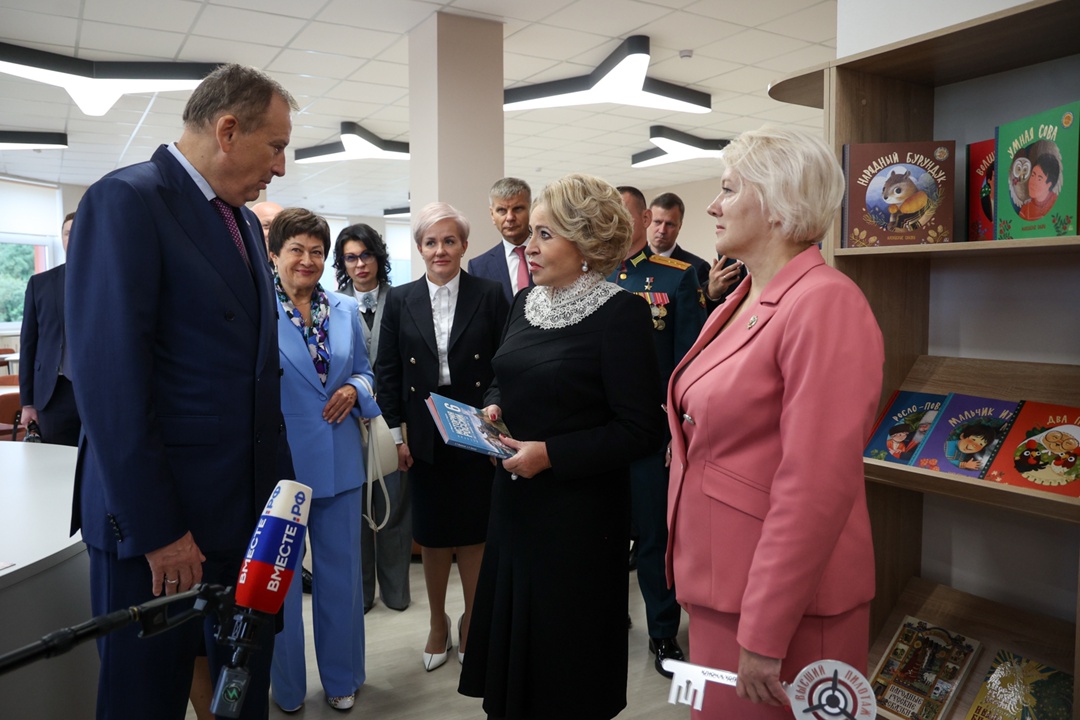 Валентина Матвиенко: Ленинградская область — в числе лидеров по строительству и модернизации школ
