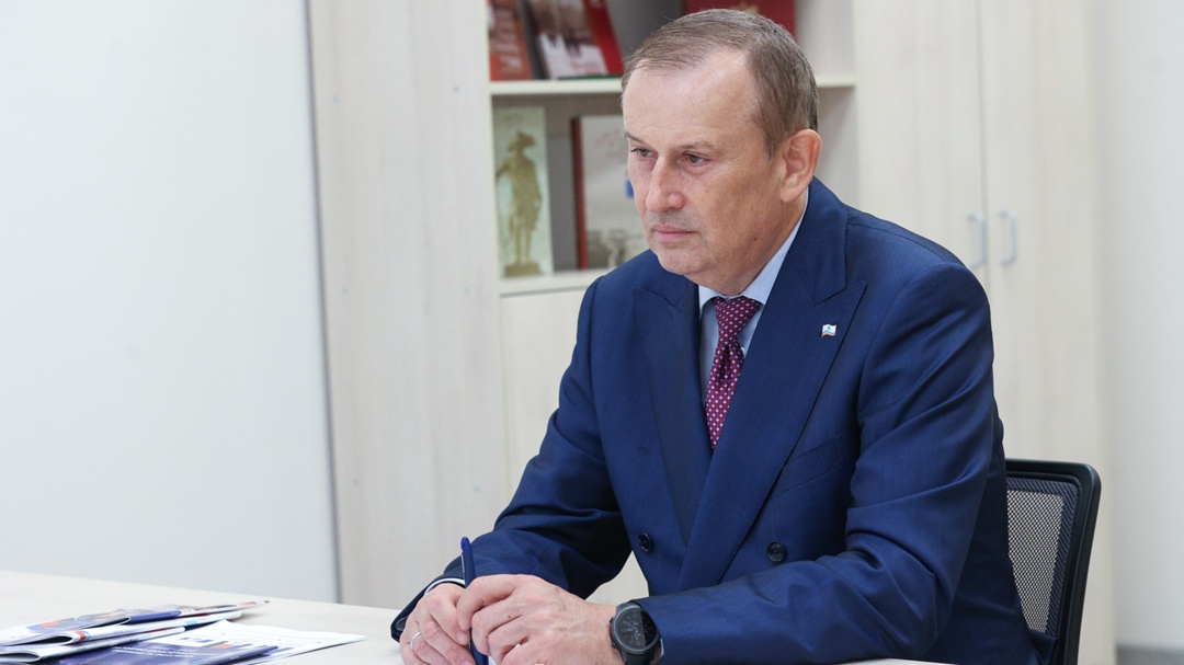 Председатель Совета Федерации Валентина Матвиенко обсудила с губернатором Ленинградской области Александром Дрозденко перспективы развития региона