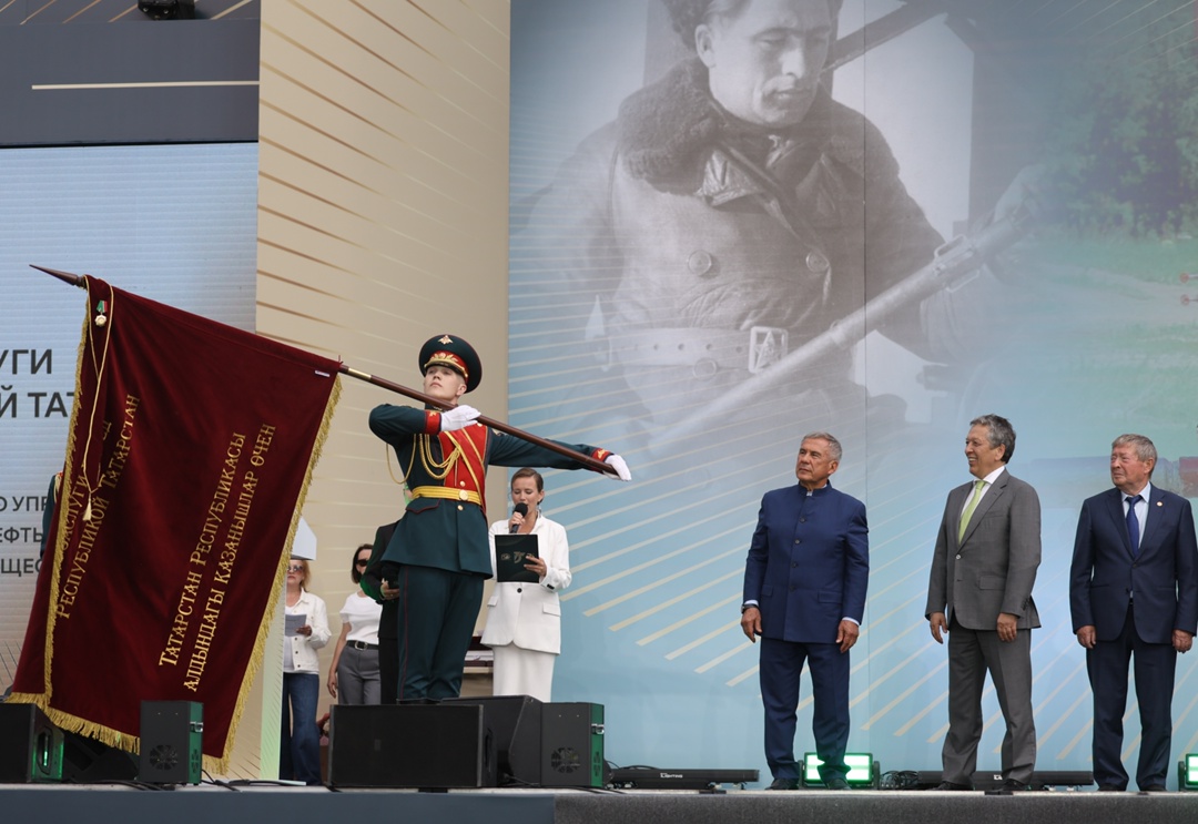 День нефтяника в городах нефтяного региона