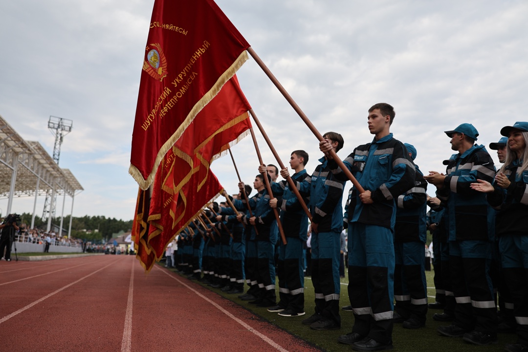 День нефтяника в городах нефтяного региона