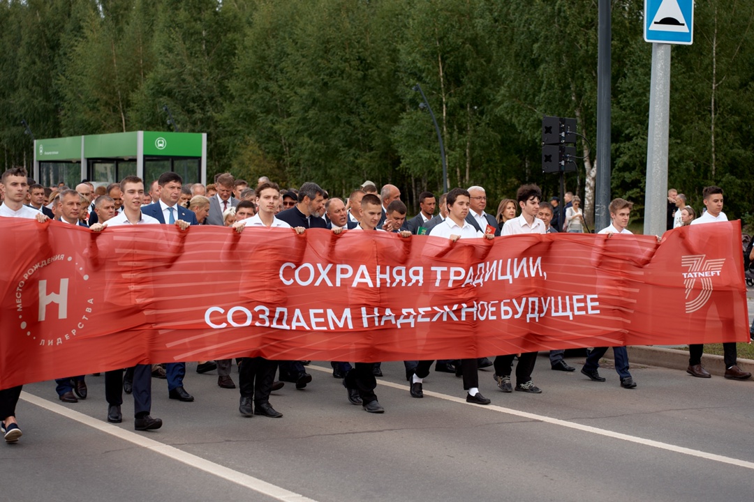 День нефтяника в городах нефтяного региона