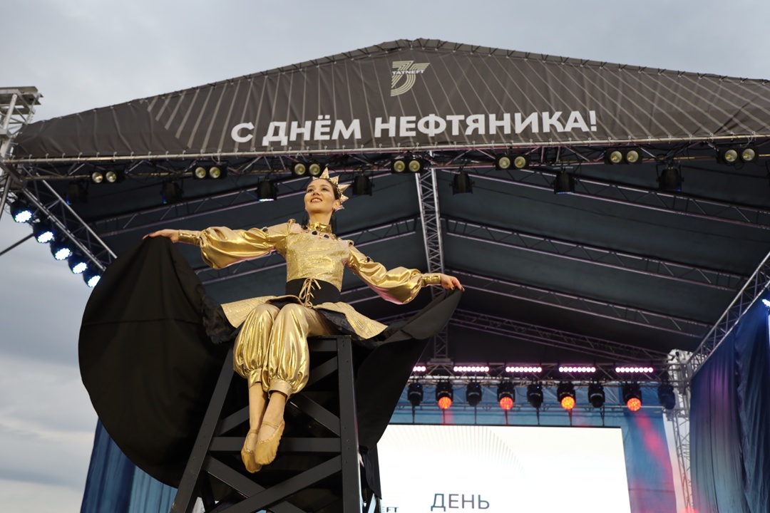 День нефтяника в городах нефтяного региона