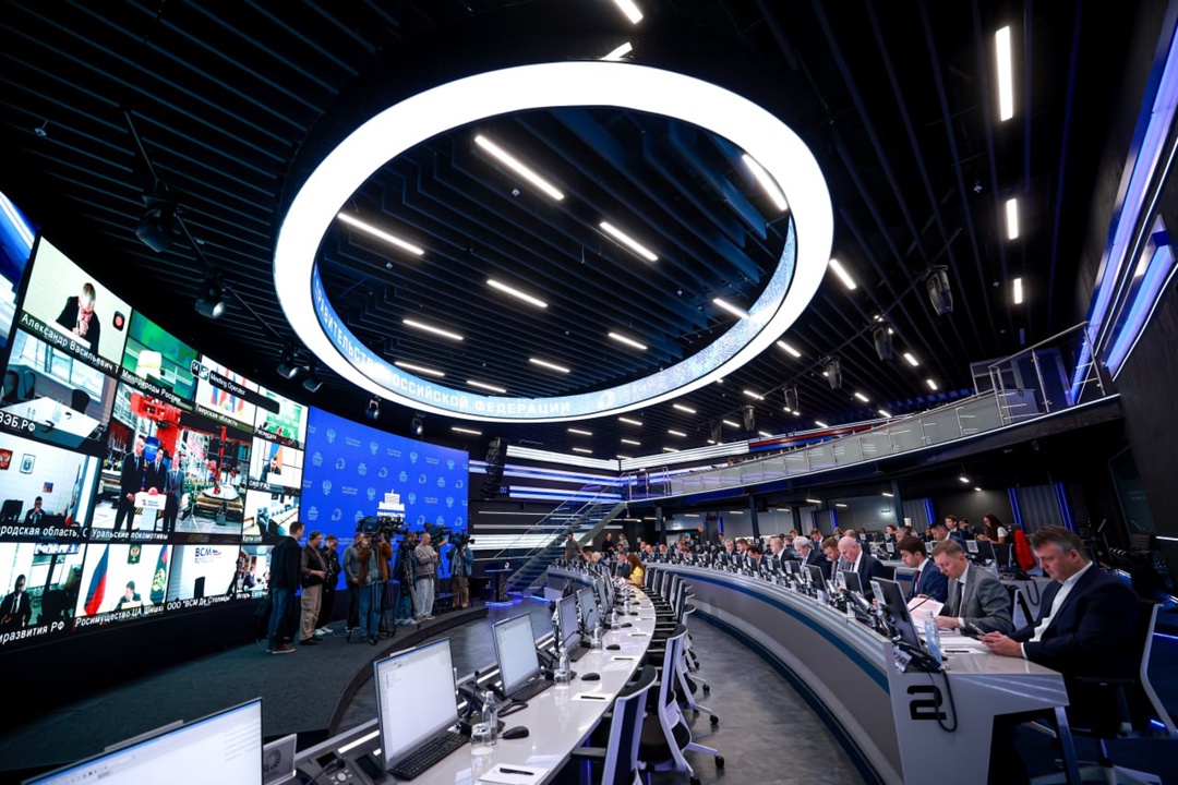 На заводе «Уральские локомотивы» в Верхней Пышме начали сварку первого кузова высокоскоростного поезда для ВСМ Москва – Санкт-Петербург.