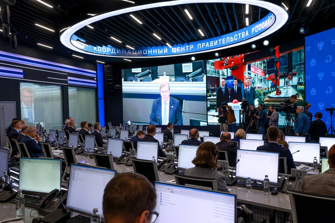 На заводе «Уральские локомотивы» в Верхней Пышме начали сварку первого кузова высокоскоростного поезда для ВСМ Москва – Санкт-Петербург.