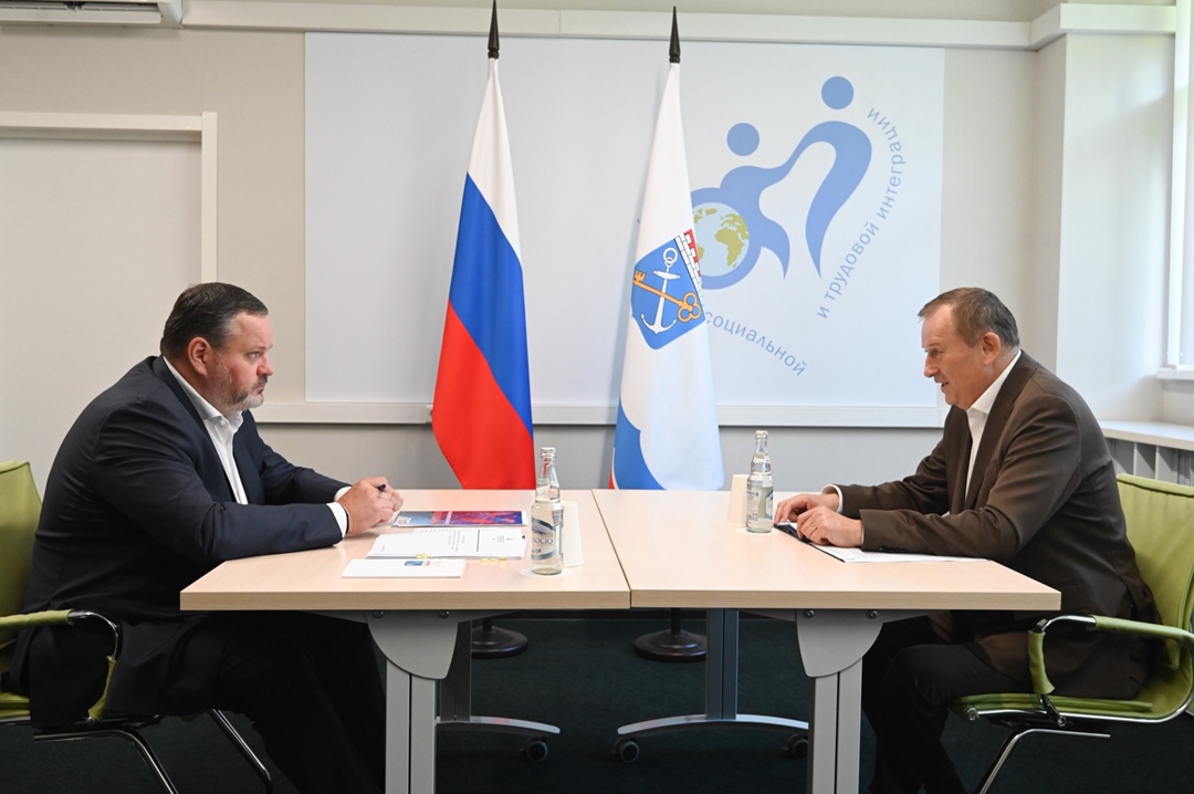 Глава Минтруда Антон Котяков посетил с рабочей поездкой Ленинградскую область