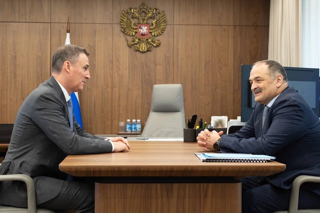 Вице-премьер Дмитрий Патрушев провел рабочую встречу с главой Республики Дагестан Сергеем Меликовым.