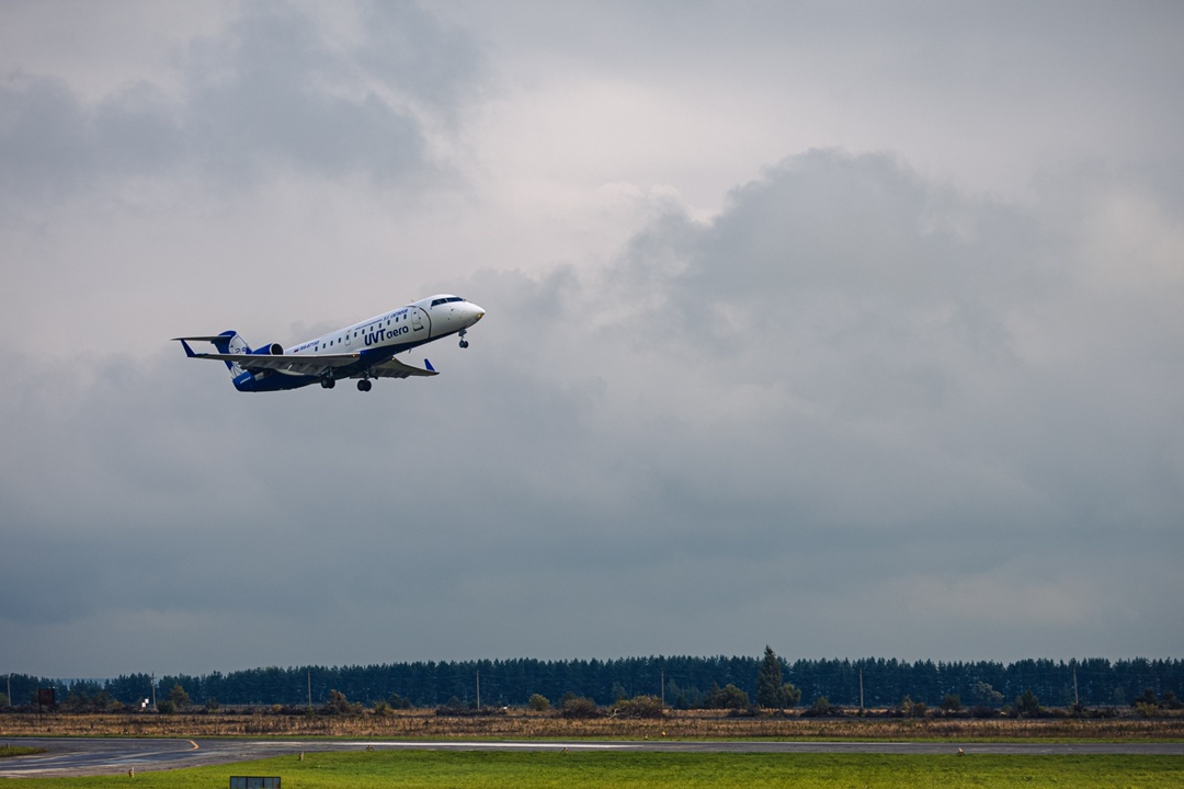 В небе — лица героев Этот год особенный для Татнефти — год 75-летия. В рамках юбилея мы запустили очень важный для нас проект — «Герои татарстанской нефти».…