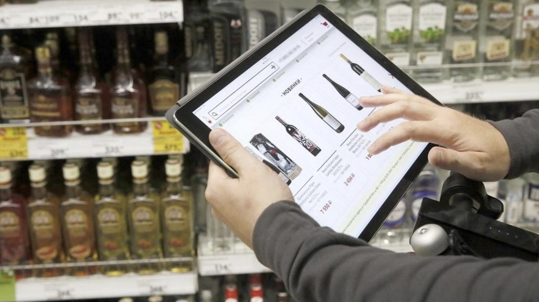 В России с августа 2026 года могут разрешить онлайн-продажу российских вин, следует из плана пилотного проекта правительства по дистанционной продаже товаров с…