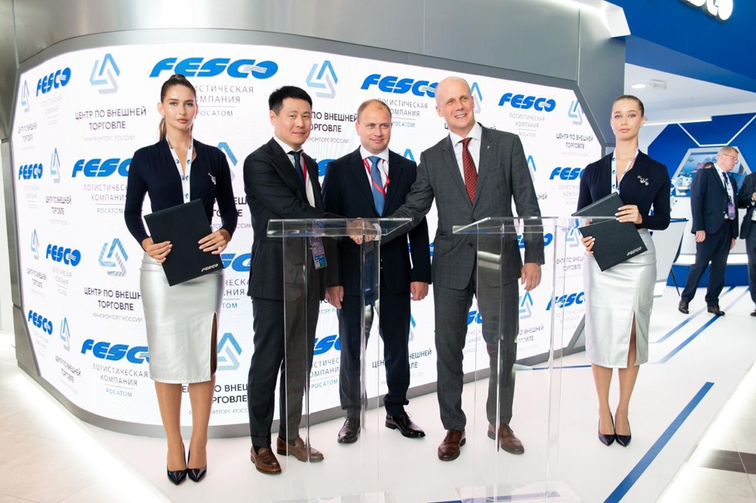 Завершаем насыщенный день FESCO на ВЭФ