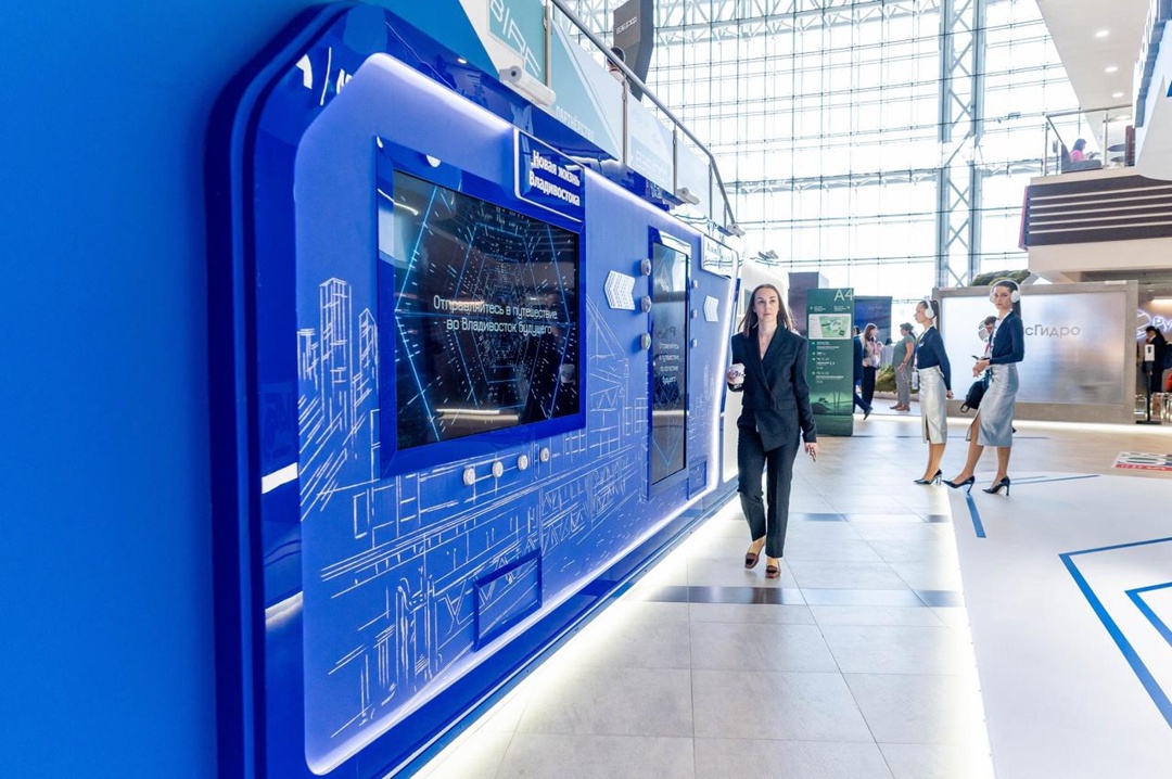 Завершаем насыщенный день FESCO на ВЭФ