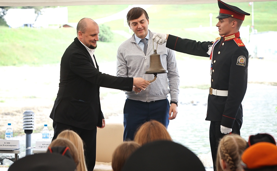 В России дан старт профориентационному курсу «Россия – мои горизонты» в новом учебном году.