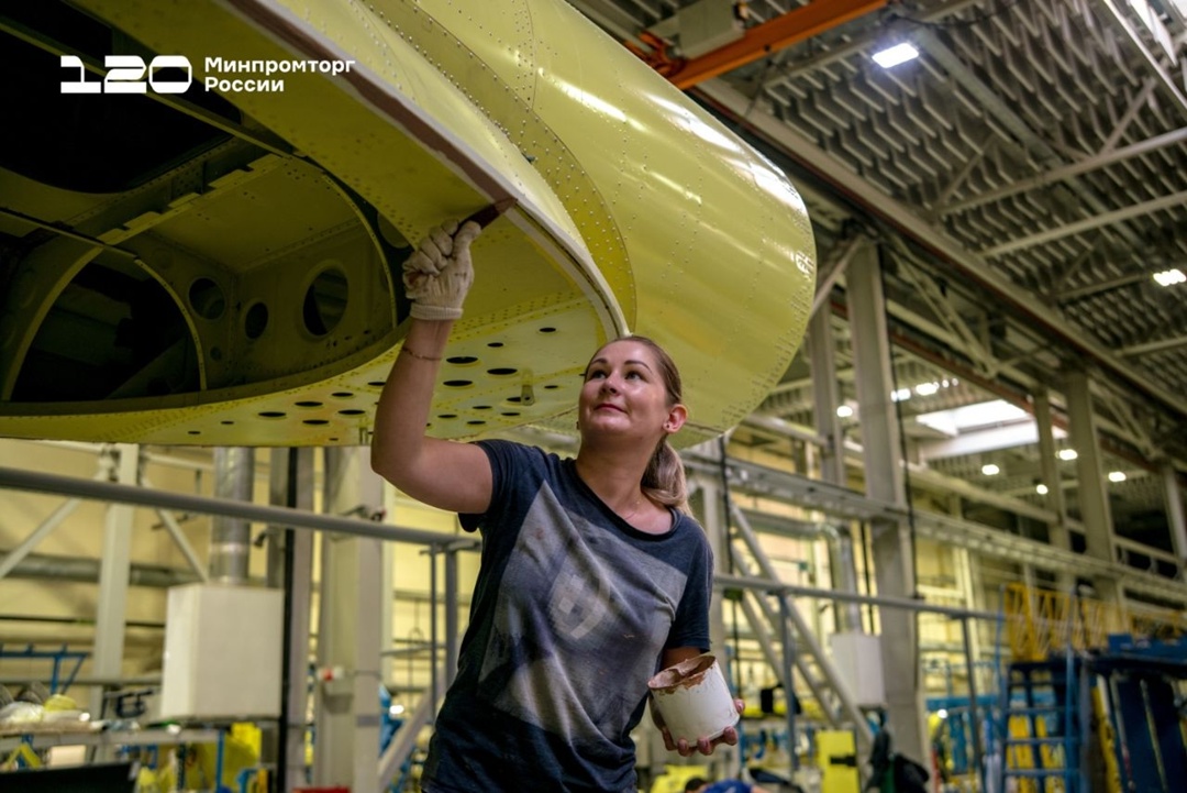 Уважаемые вертолётостроители! Поздравляем работников и ветеранов Казанского вертолётного завода холдинга «Вертолёты России» (входит в госкорпорацию Ростех) с…