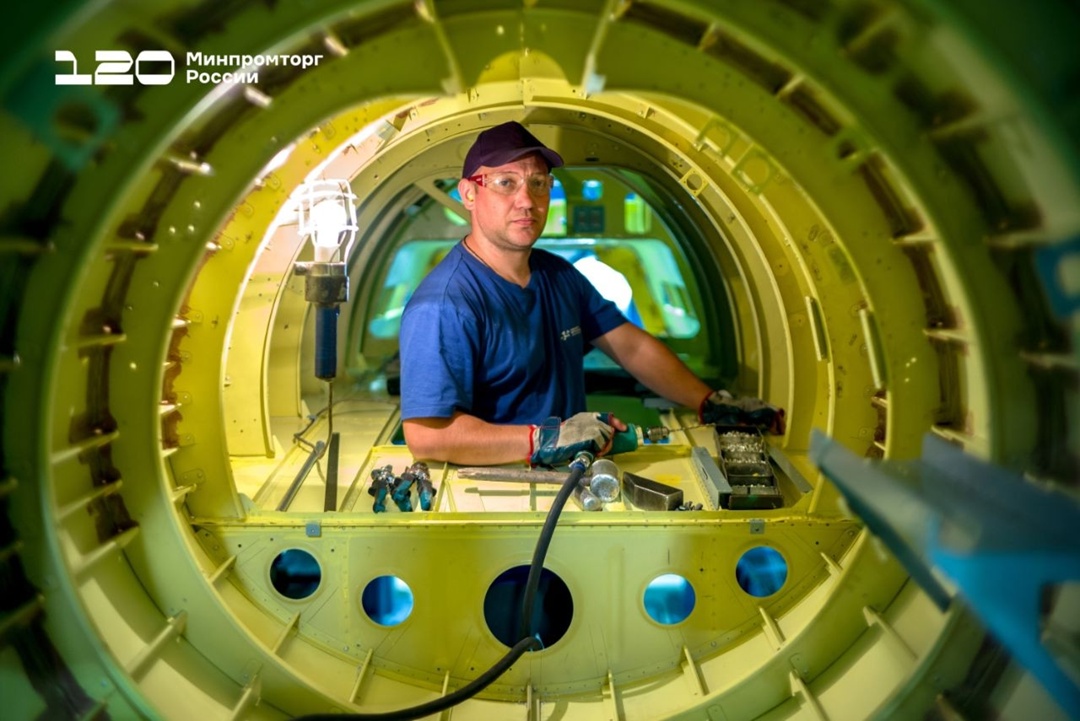 Уважаемые вертолётостроители! Поздравляем работников и ветеранов Казанского вертолётного завода холдинга «Вертолёты России» (входит в госкорпорацию Ростех) с…