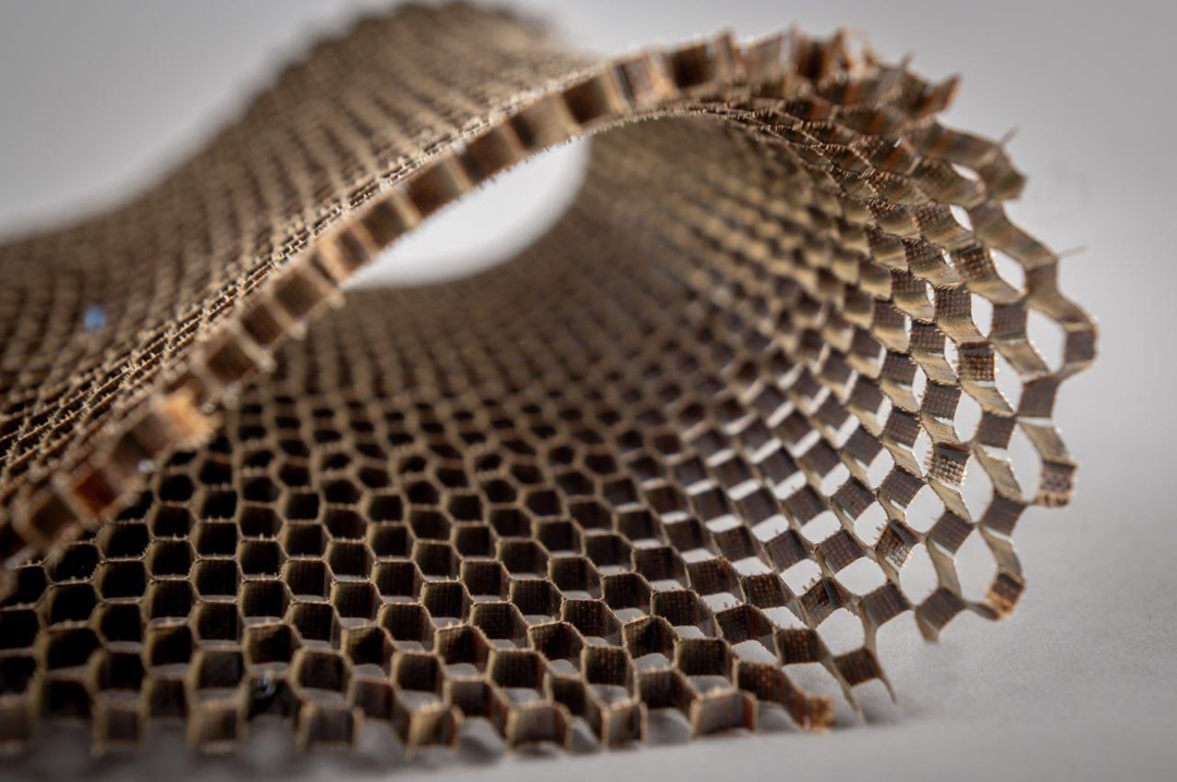 Гибкие ячейки, которые можно свернуть в трубочку, — это как?