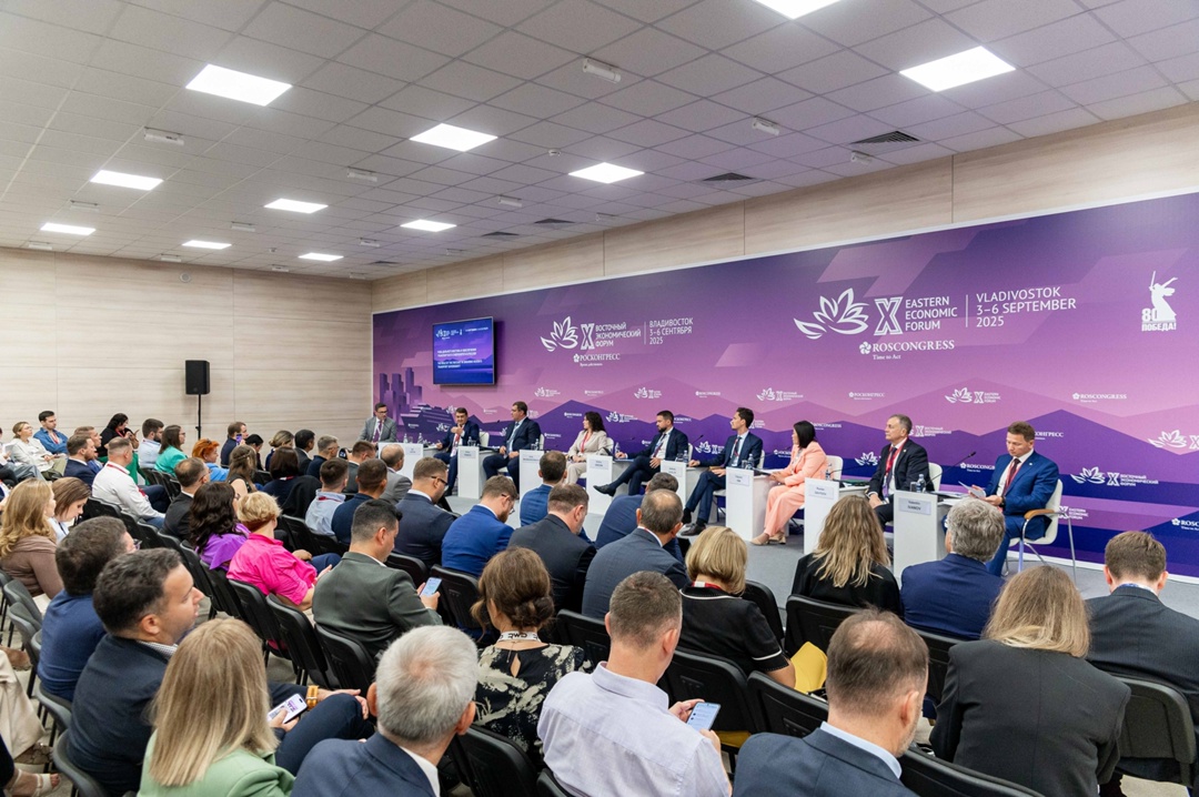 Что такое суверенная логистика? На ВЭФ-2025 провели собственную сессию «Роль Дальнего Востока в обеспечении транспортного суверенитета России», в рамках…