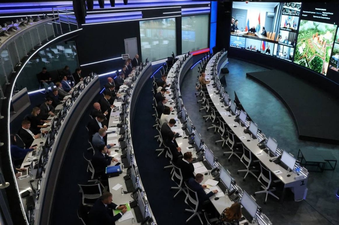 Дмитрий Чернышенко провел совещание по созданию в России кампусов мирового уровня, передовых школ и строительству объектов МДЦ «Артек»