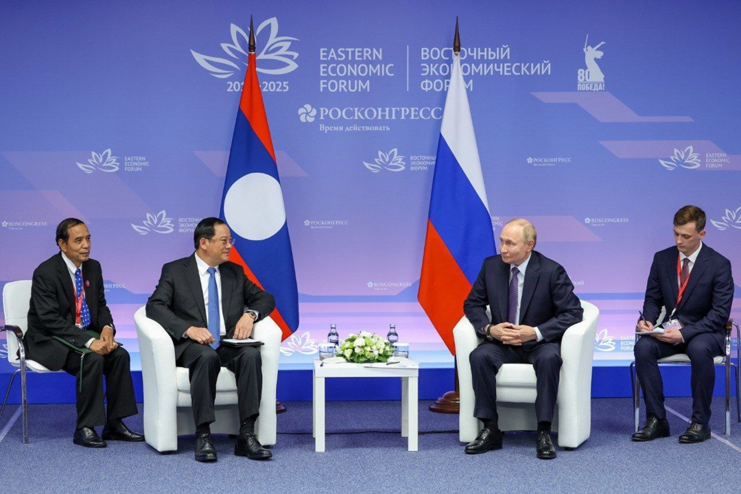 Министр строительства и ЖКХ РФ Ирек Файзуллин принял участие во встрече Президента РФ Владимира Путина с премьер-министром Лаосской Народно-Демократической…