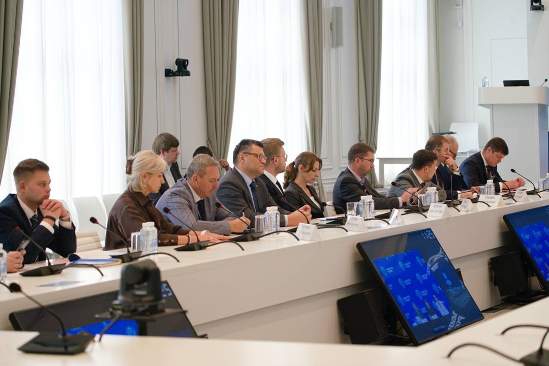 В Минстрое России прошло совещание с представителями ФНС России