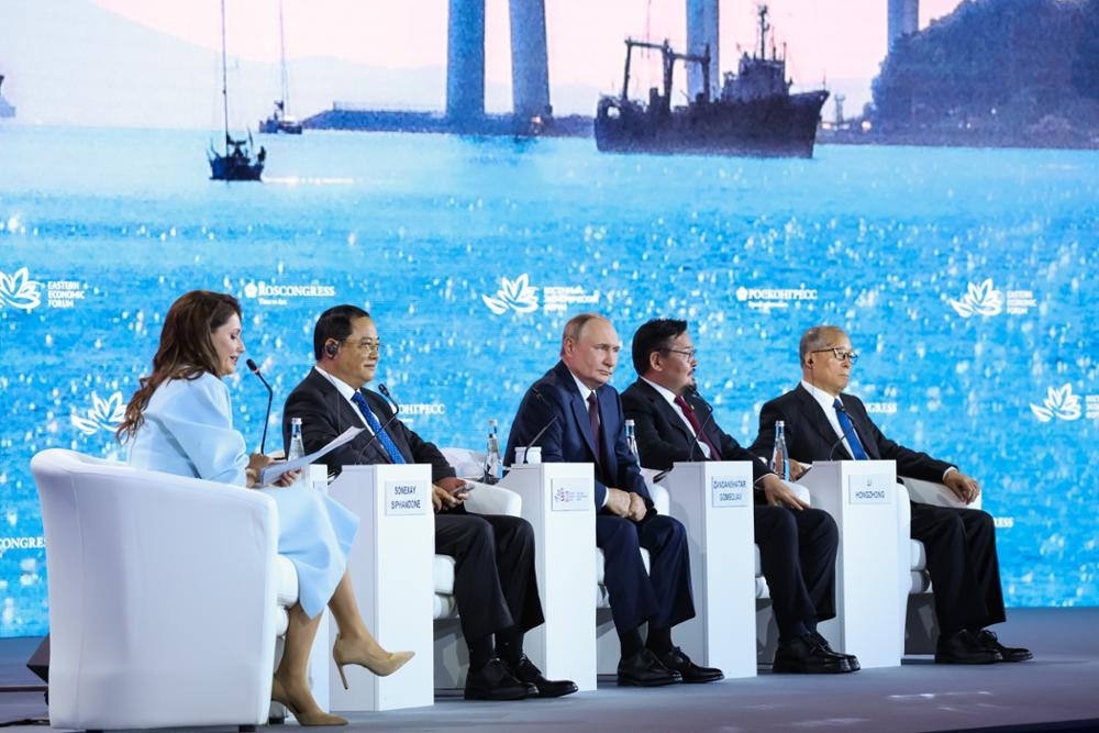 Главное из выступления Президента России Владимира Путина на пленарном заседании Х Восточного экономического форума в сфере строительства и ЖКХ