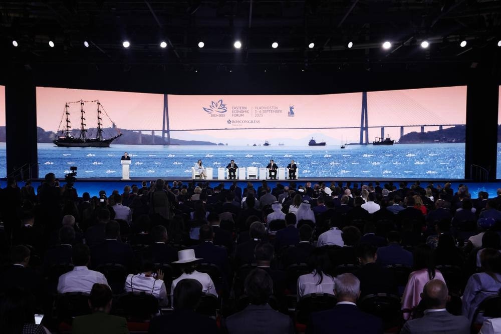 Главное из выступления Президента России Владимира Путина на пленарном заседании Х Восточного экономического форума в сфере строительства и ЖКХ