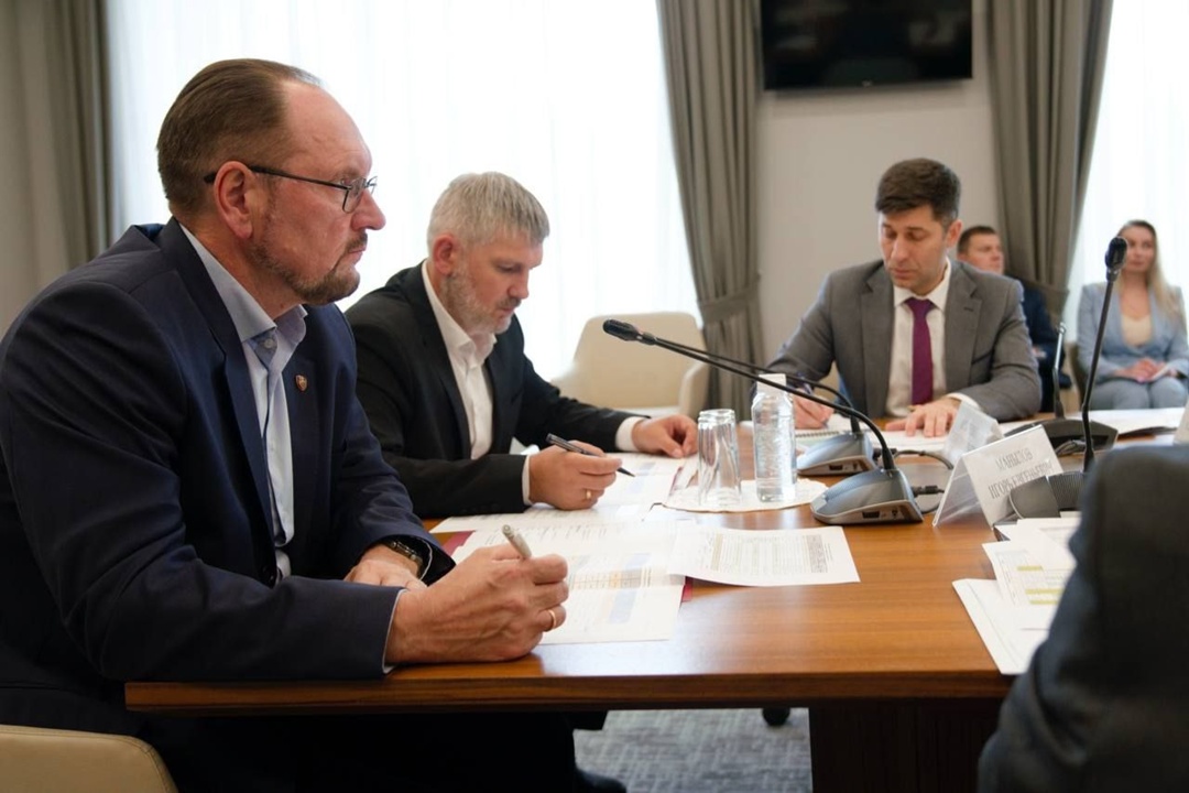 В Минстрое России состоялось совещание по реализации объектов социальной инфраструктуры