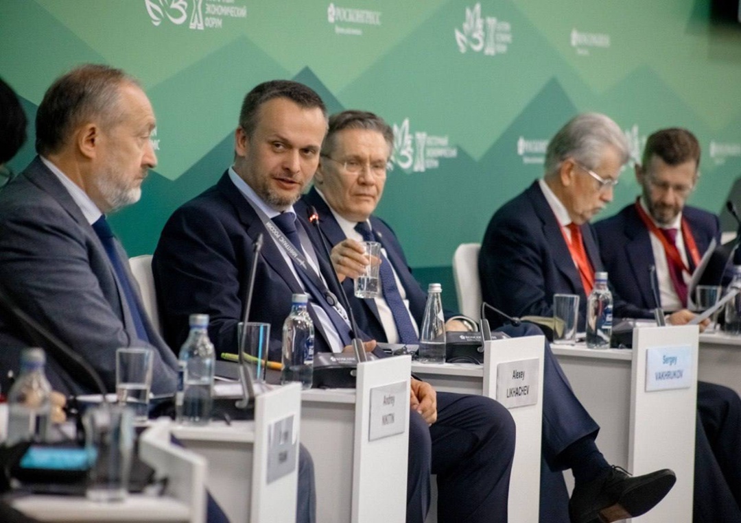 Будущее Севморпути обсудили на ВЭФ