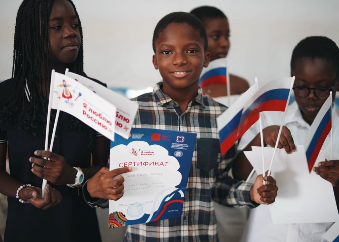 Дмитрий Чернышенко прокомментировал работу вузов по продвижению русского языка за рубежом.