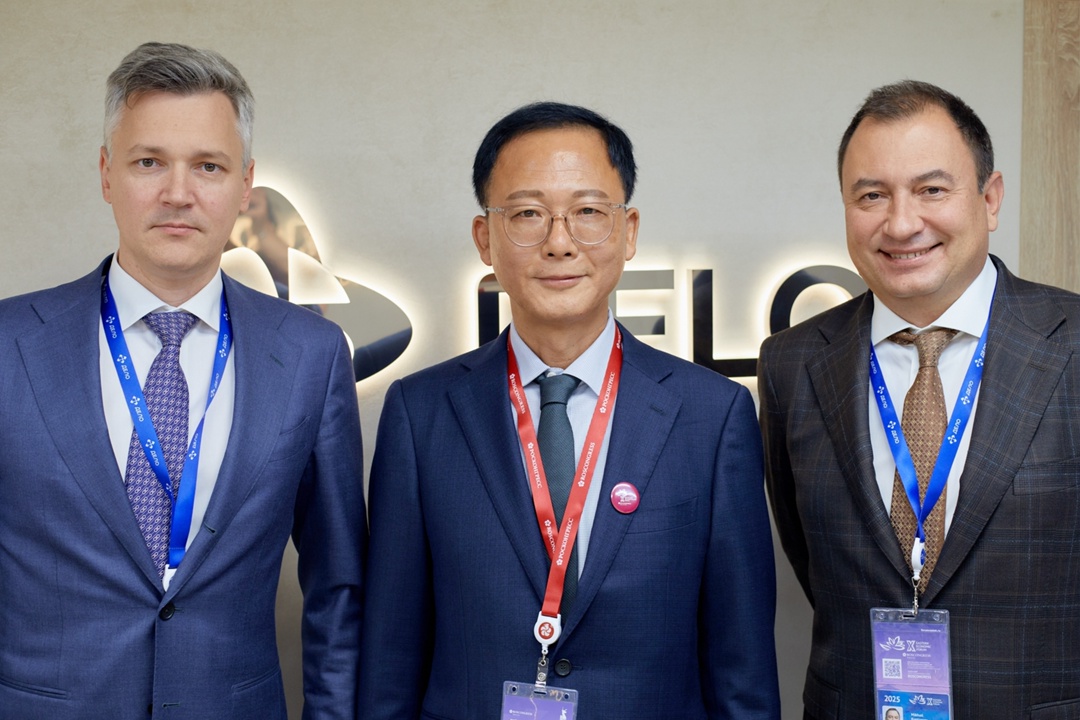 Восточный интенсив: наши 4 дня на ВЭФ-2025