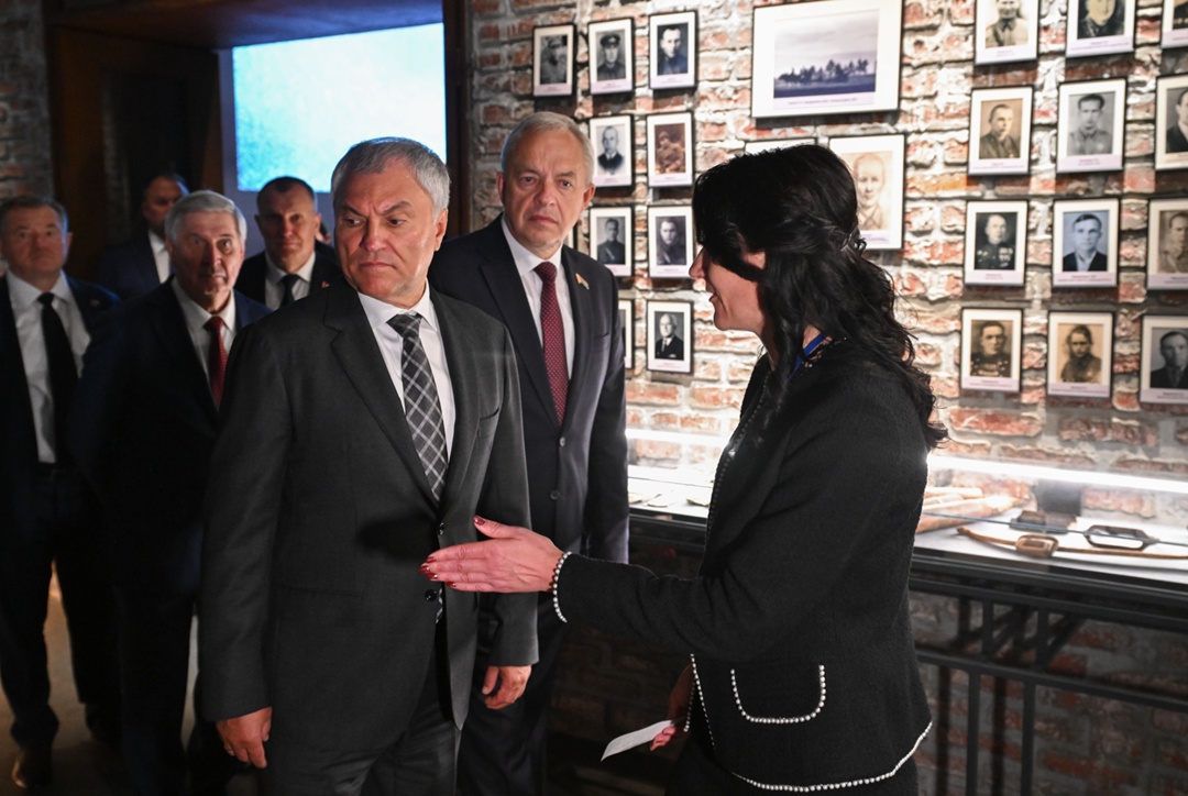 Председатель Парламентского собрания Союза Беларуси и России, Председатель Государственной Думы Вячеслав Володин посетил Музей Славы Могилевщины.