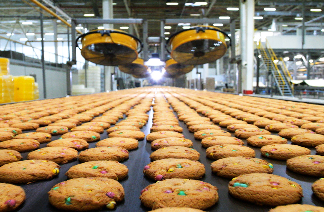 Тверской суд Москвы наложил обеспечительный арест на имущество бизнесмена Дениса Штенгелова и его отца Николая Штенгелова общей стоимостью более 500 млрд руб.