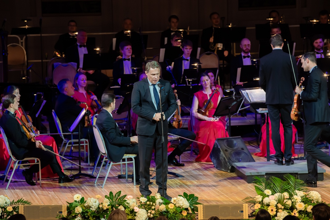 Татьяна Голикова, Валерий Фальков и Михаил Мурашко приняли участие в церемонии вручения студенческих билетов первокурсникам Медицинского университета…