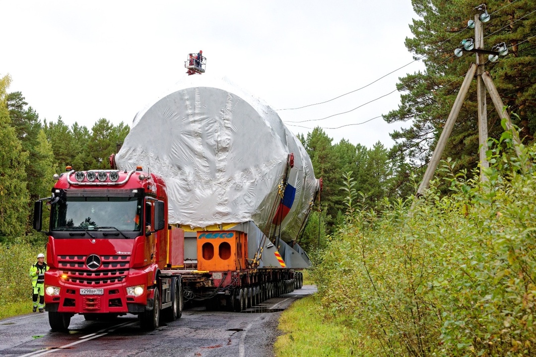 В Северск доставлена партия крупногабаритного оборудования для инновационного реактора БРЕСТ-ОД-300: оболочка центральной полости, внутренний кожух корзины…