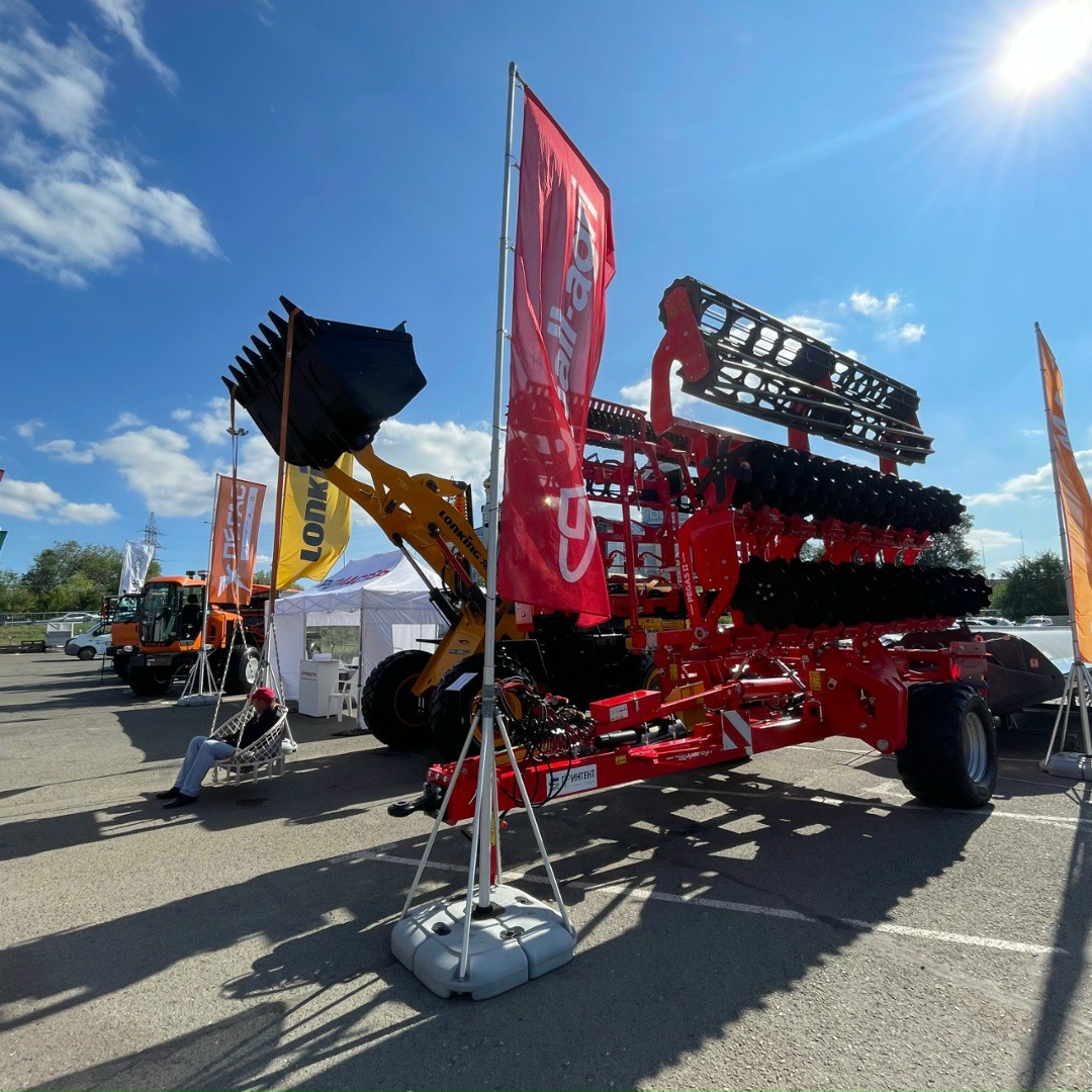 В Оренбурге начала работу выставка-форум «Меновой двор» - крупнейший агропромышленный форум региона, где встречаются наука, бизнес и производство