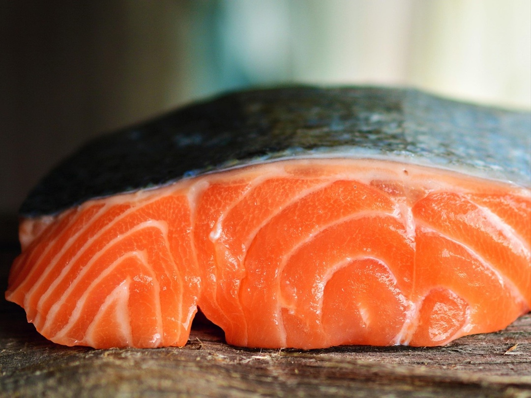 Компания «Русский лосось» (Мурманская область), остановившая производство в 2015 году, приступила к забою морской форели и начала первые поставки рыбопродукции…