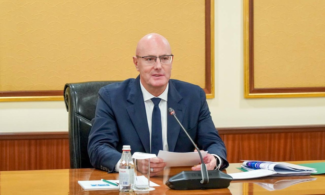 Дмитрий Чернышенко провел рабочую встречу с премьер-министром Республики Казахстан Олжасом Бектеновым в Астане