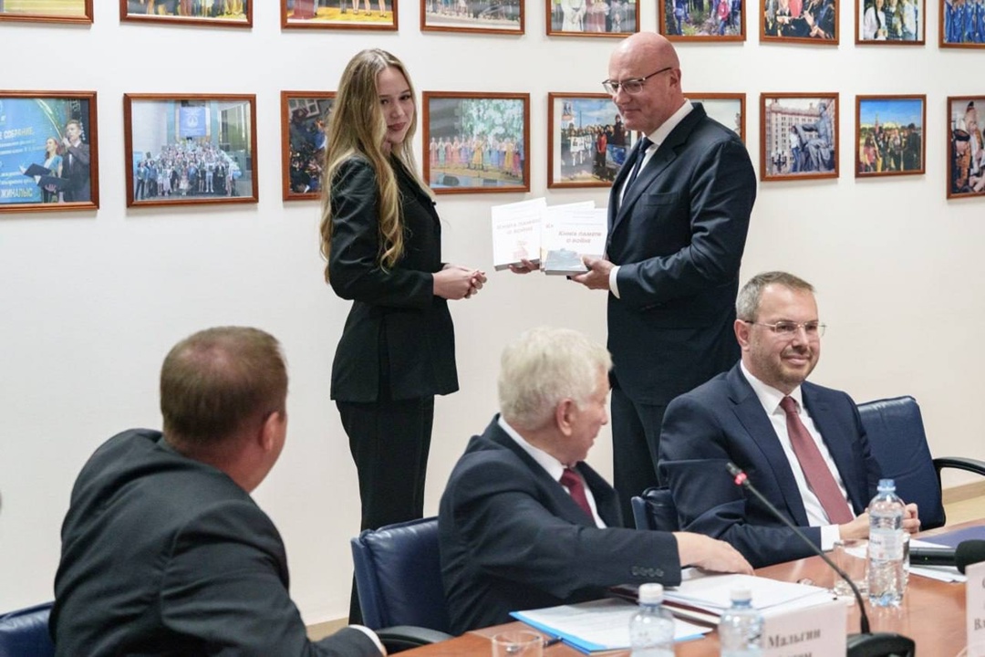 Дмитрий Чернышенко встретился с преподавателями и студентами филиалов МГУ и МГИМО в Казахстане, а также оценил инфраструктуру.