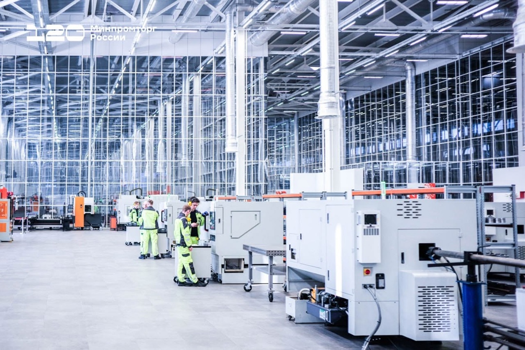 Транспорт будущего Сегодня «Транспорт Будущего Самара» – якорный резидент НПЦ БАС Самара. Каждый месяц на площадке производится: