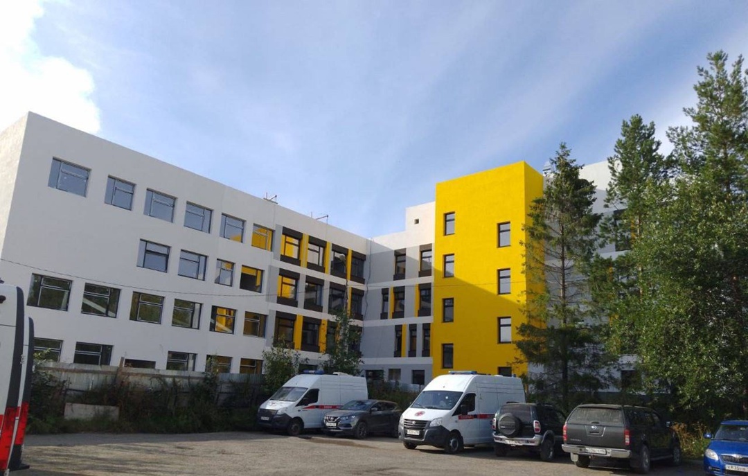 Детская поликлиника на 1000 посещений в городе Серове Свердловской области готова на 60%