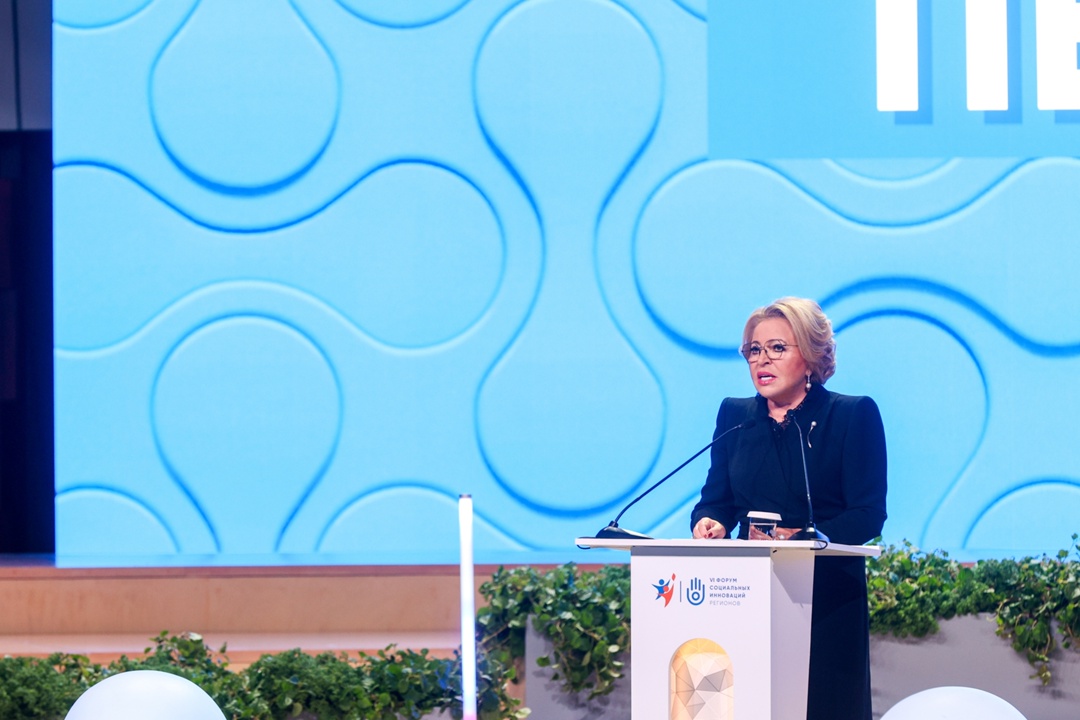 Дмитрий Чернышенко: 68% российских студентов уверены, что создание семьи – важнейшая цель для человека