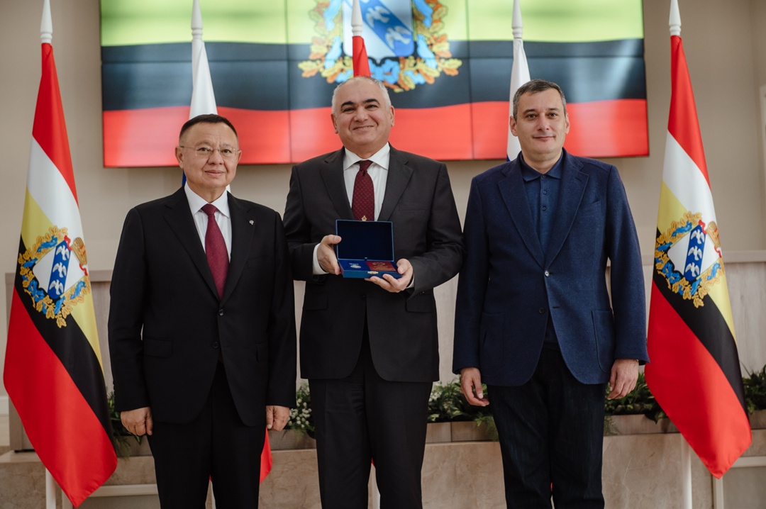 Министр строительства и ЖКХ Ирек Файзуллин посетил с рабочей поездкой Курскую область.