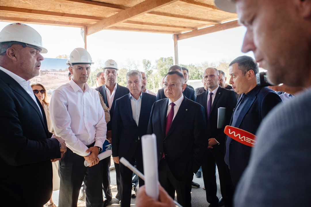 Министр строительства и ЖКХ Ирек Файзуллин посетил с рабочей поездкой Курскую область.